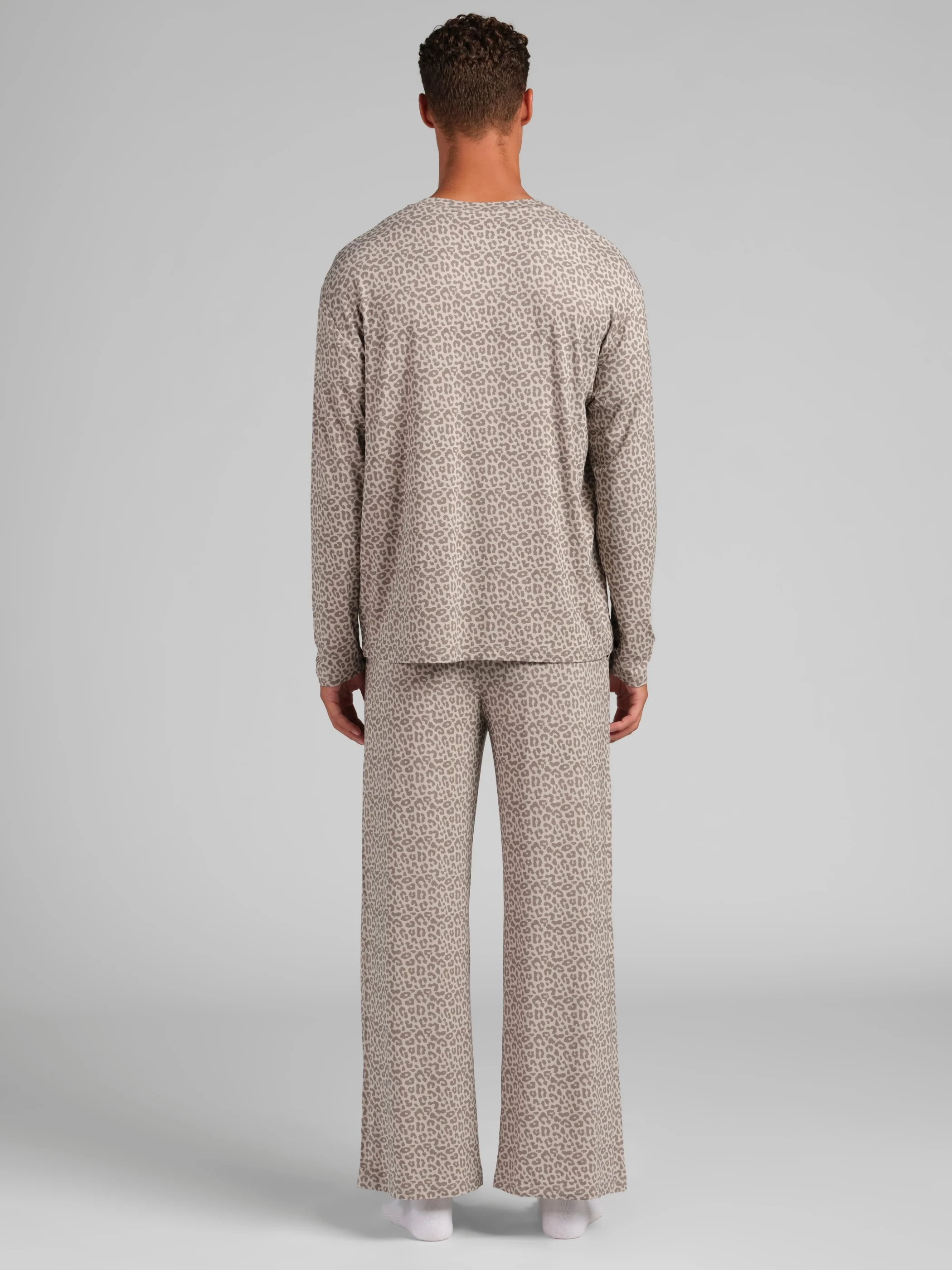 Cloud Lounge Long Sleeve Tee - Image 94