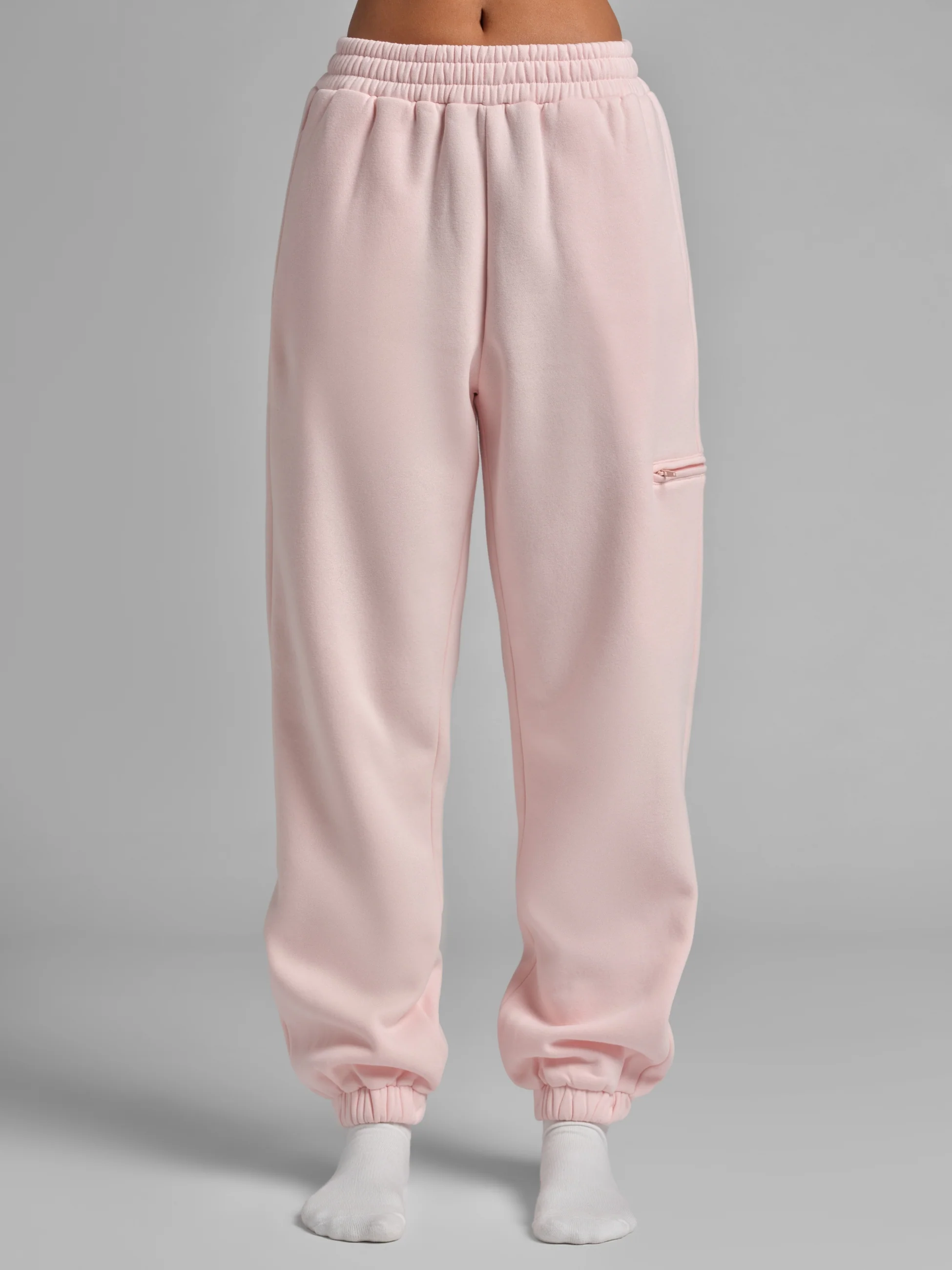 Comfrt x tarte Airplane Mode Travel Sweatpants - Image 13