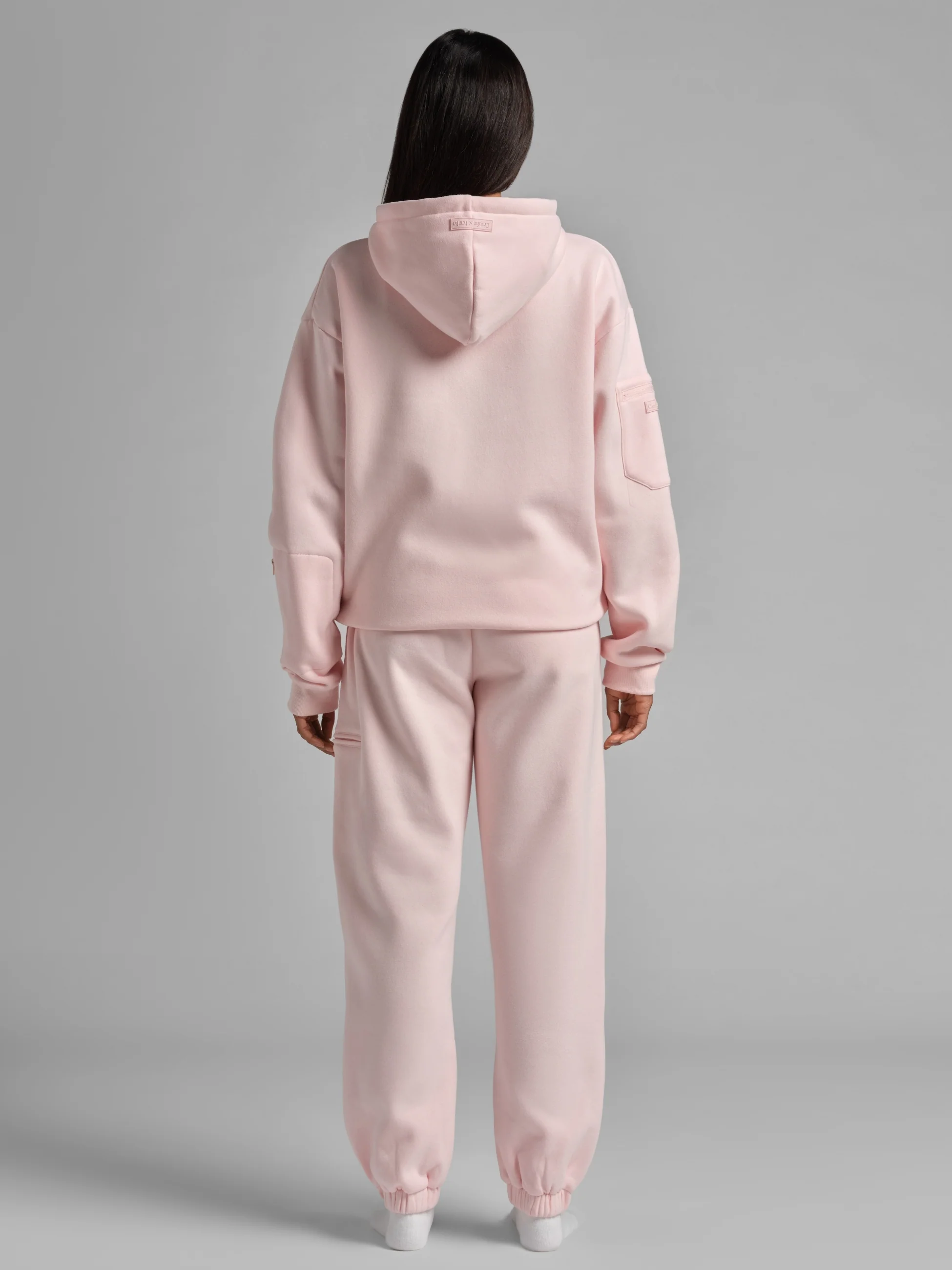 Comfrt x tarte Airplane Mode Travel Sweatpants - Image 15