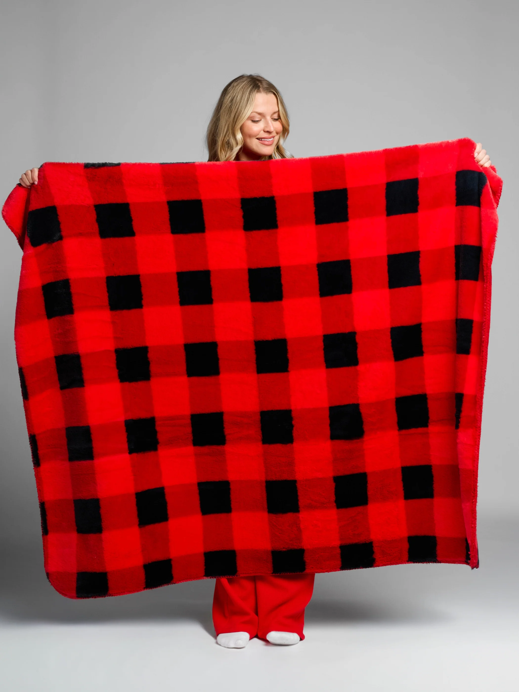 Faux Fur Blanket - Image 4