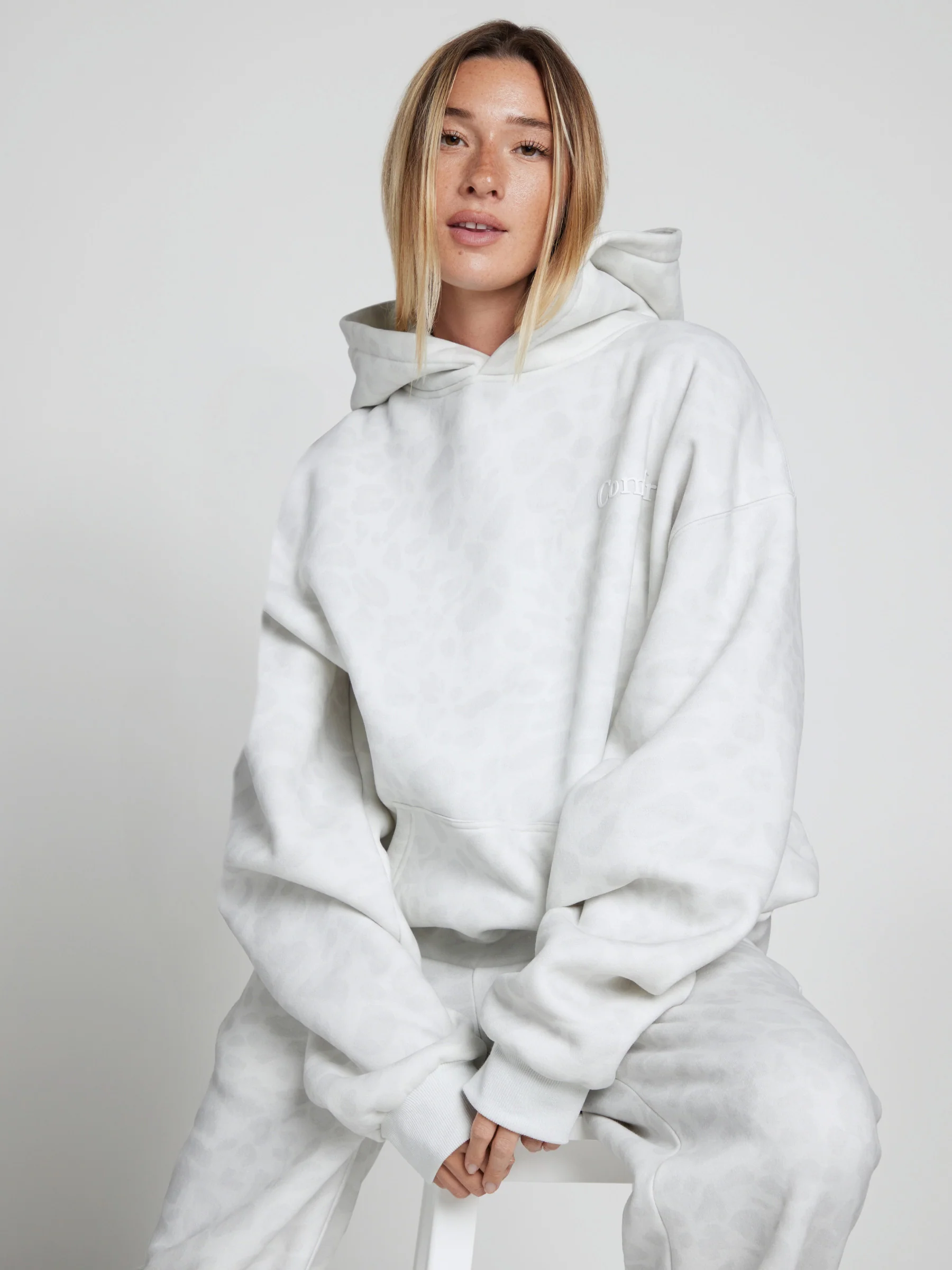 Minimalist Hoodie - Pre-Order - Image 88