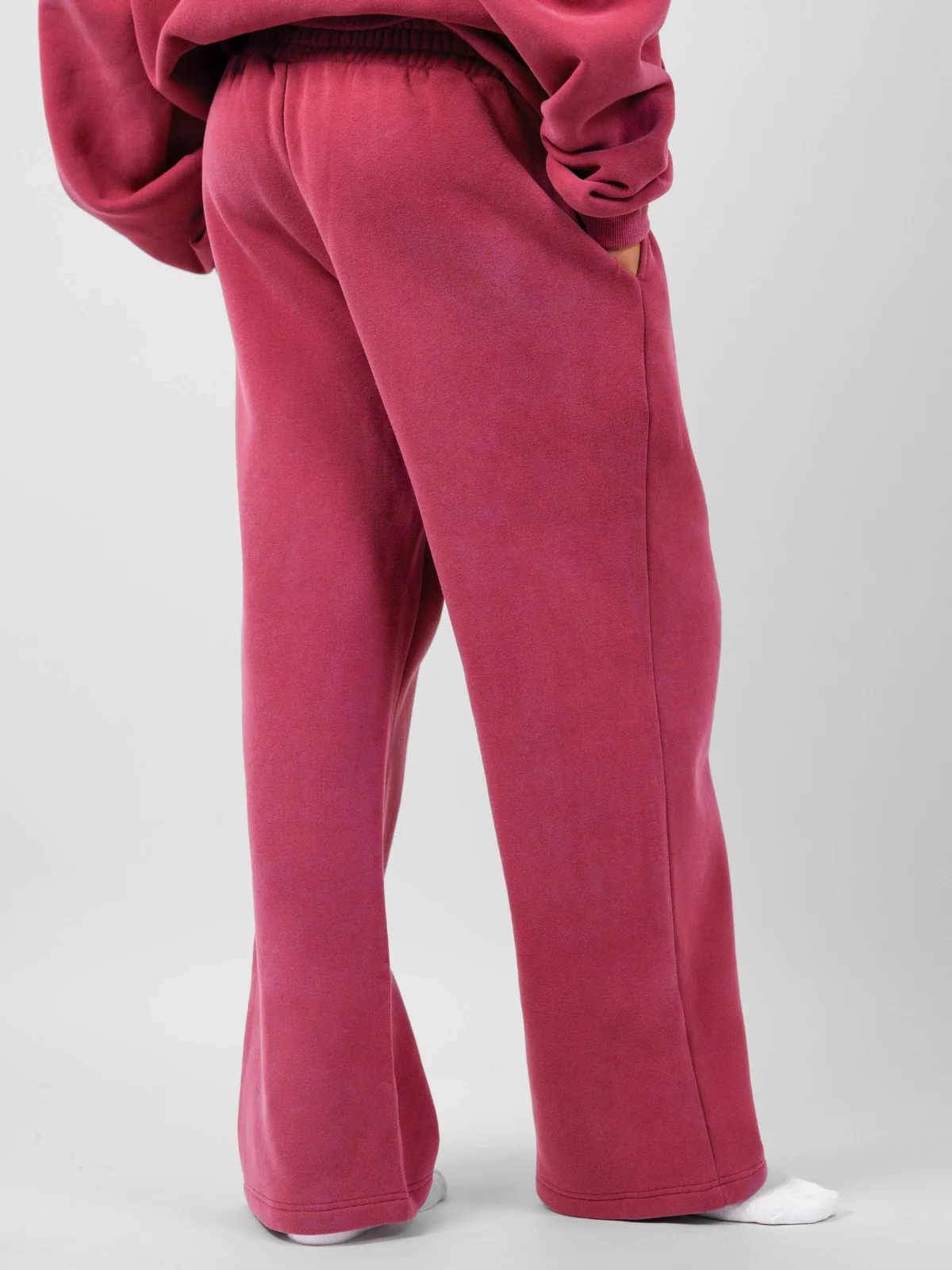Minimalist Straight Leg Sweatpants - Image 19