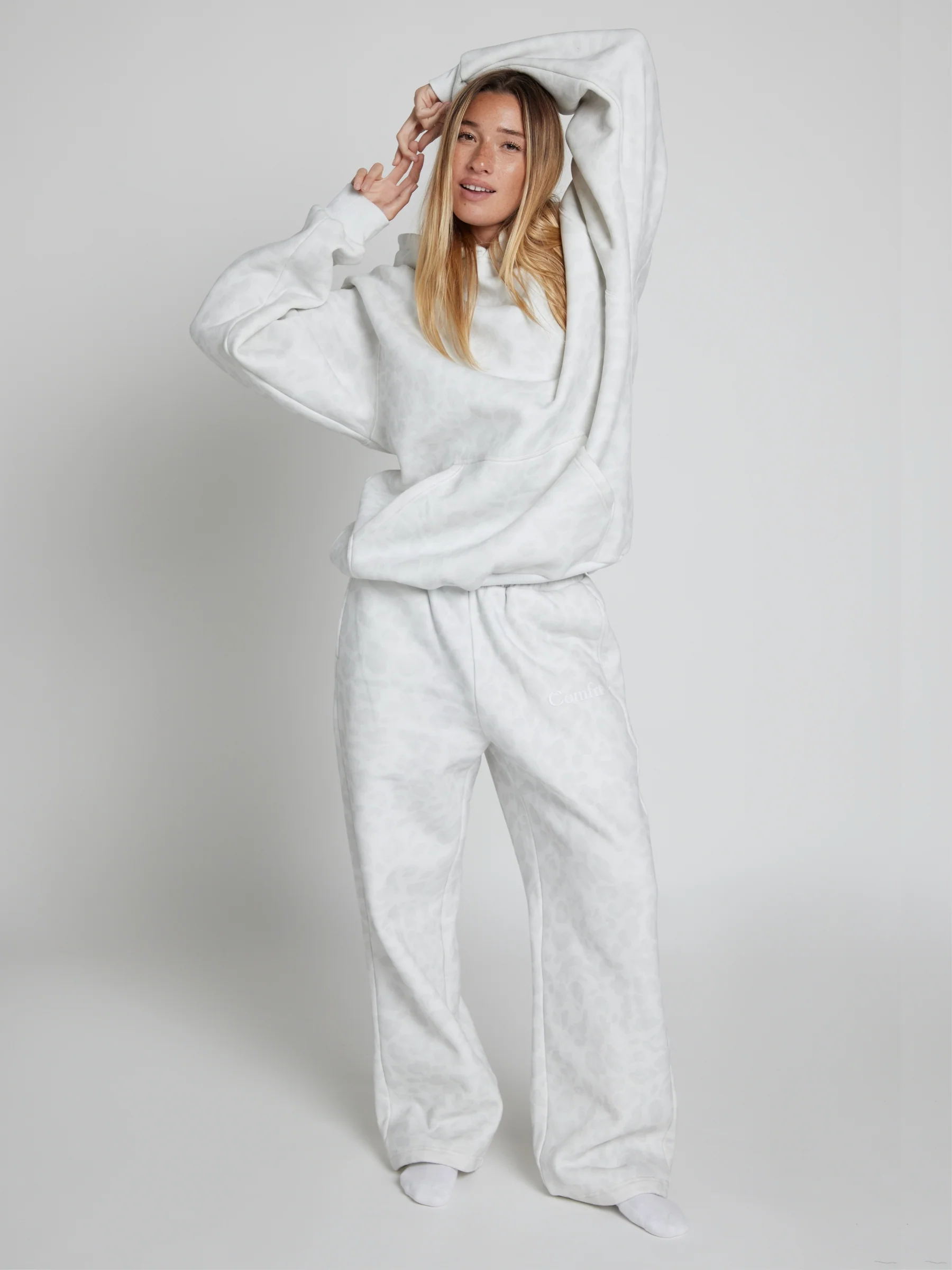Minimalist Straight Leg Sweatpants - Image 24