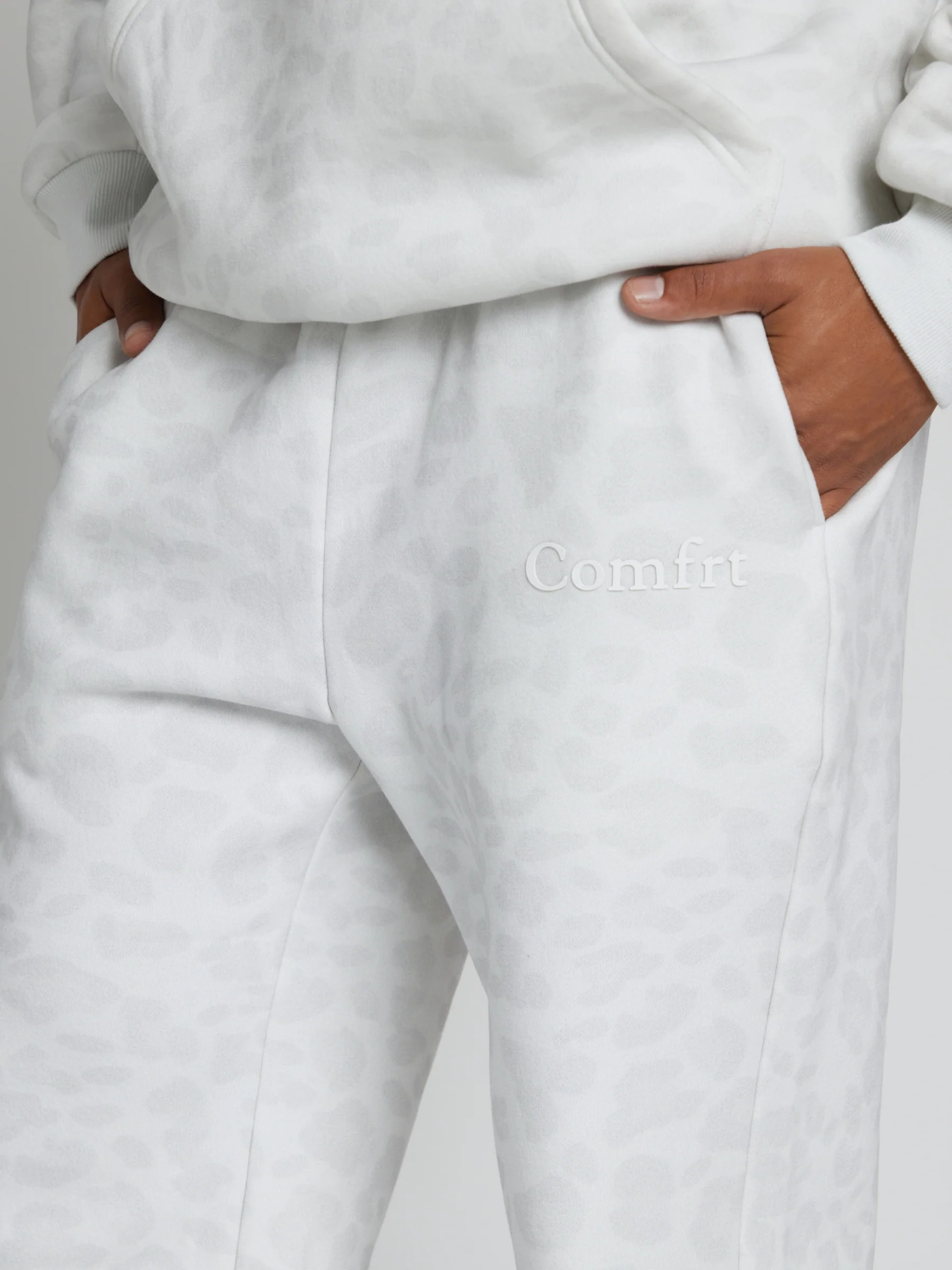 Minimalist Straight Leg Sweatpants - Image 25