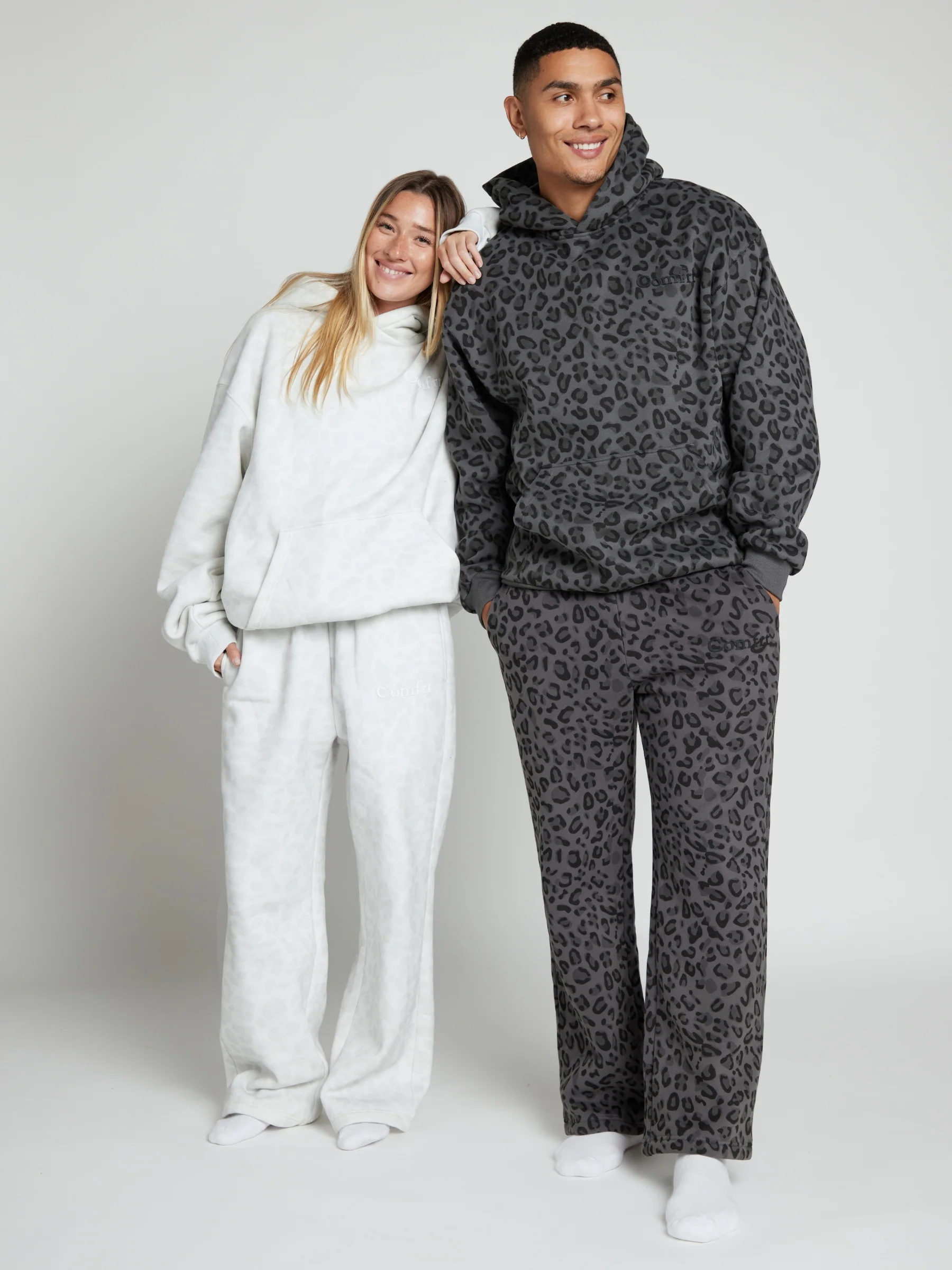 Minimalist Straight Leg Sweatpants - Image 33