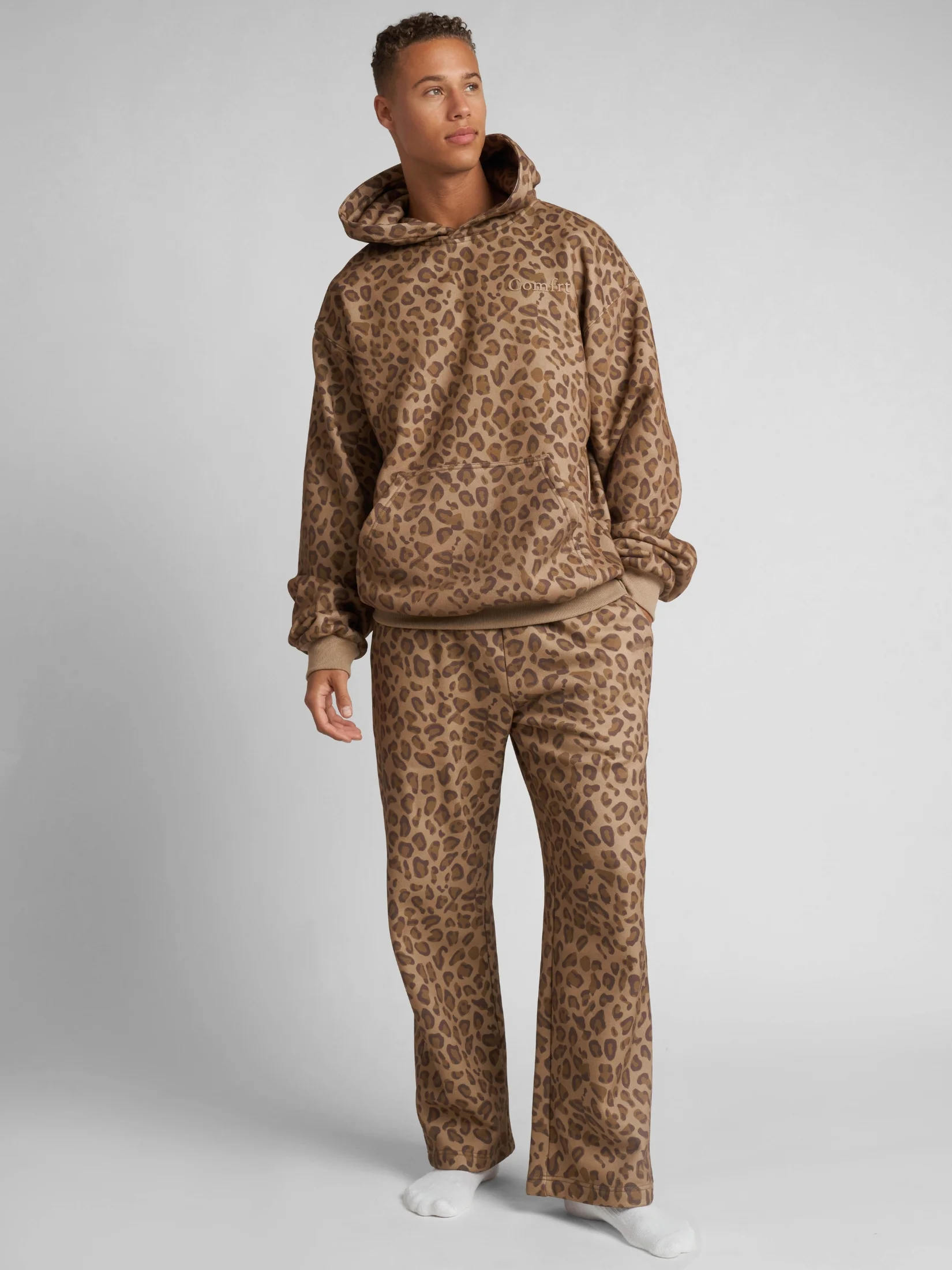 Minimalist Straight Leg Sweatpants - Image 36