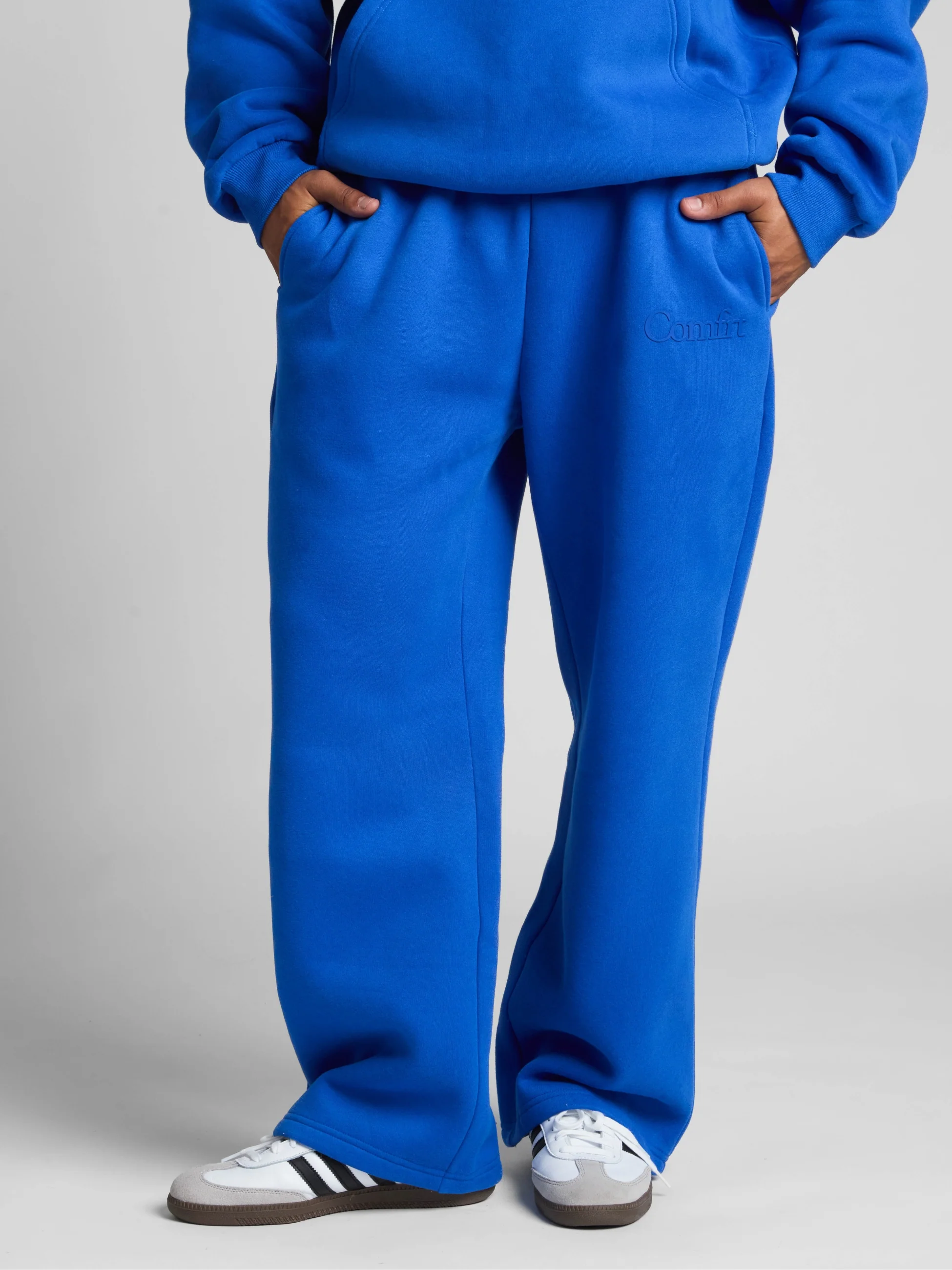 Minimalist Straight Leg Sweatpants - Image 41