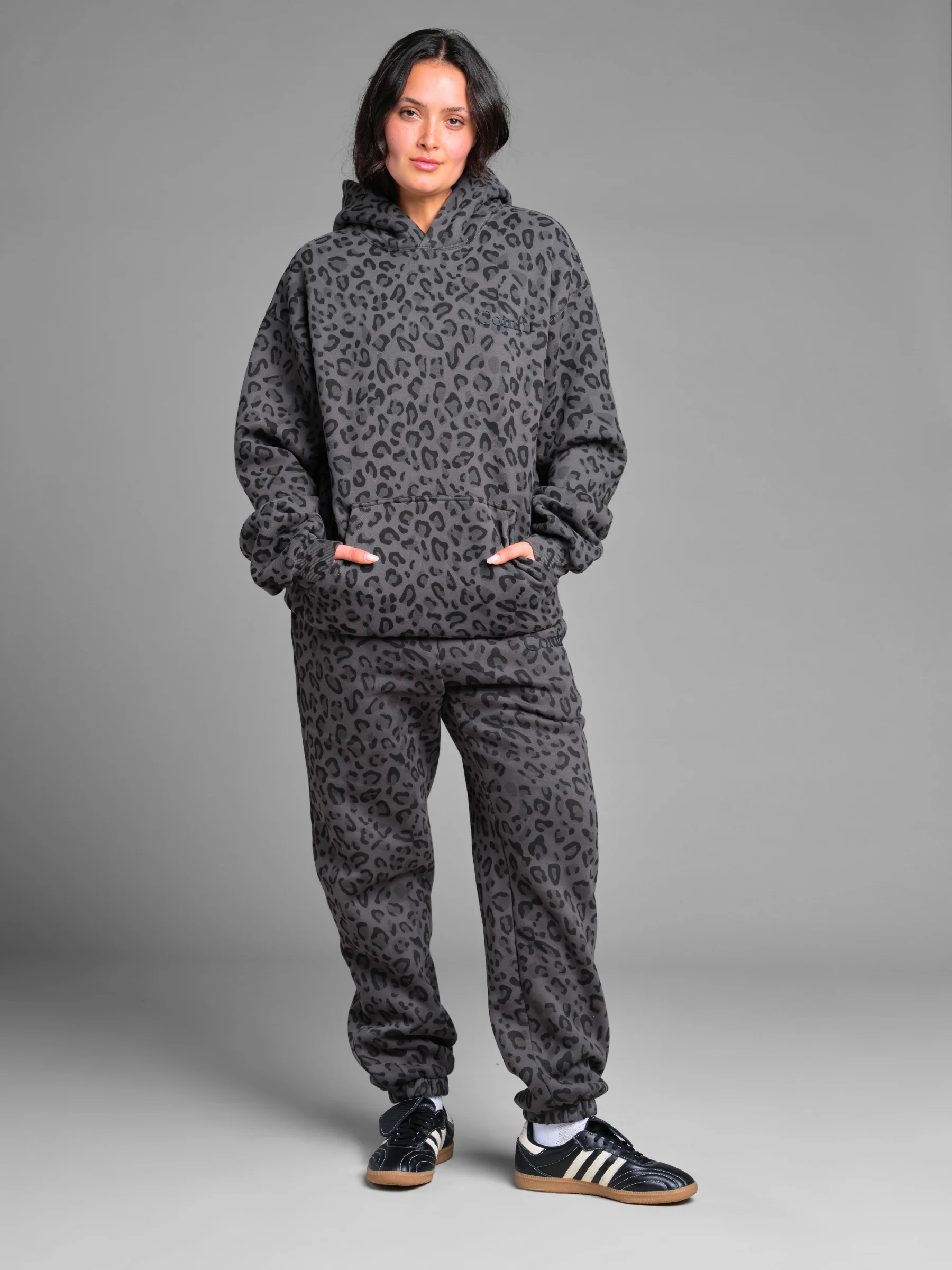 Minimalist Sweatpants - Image 80