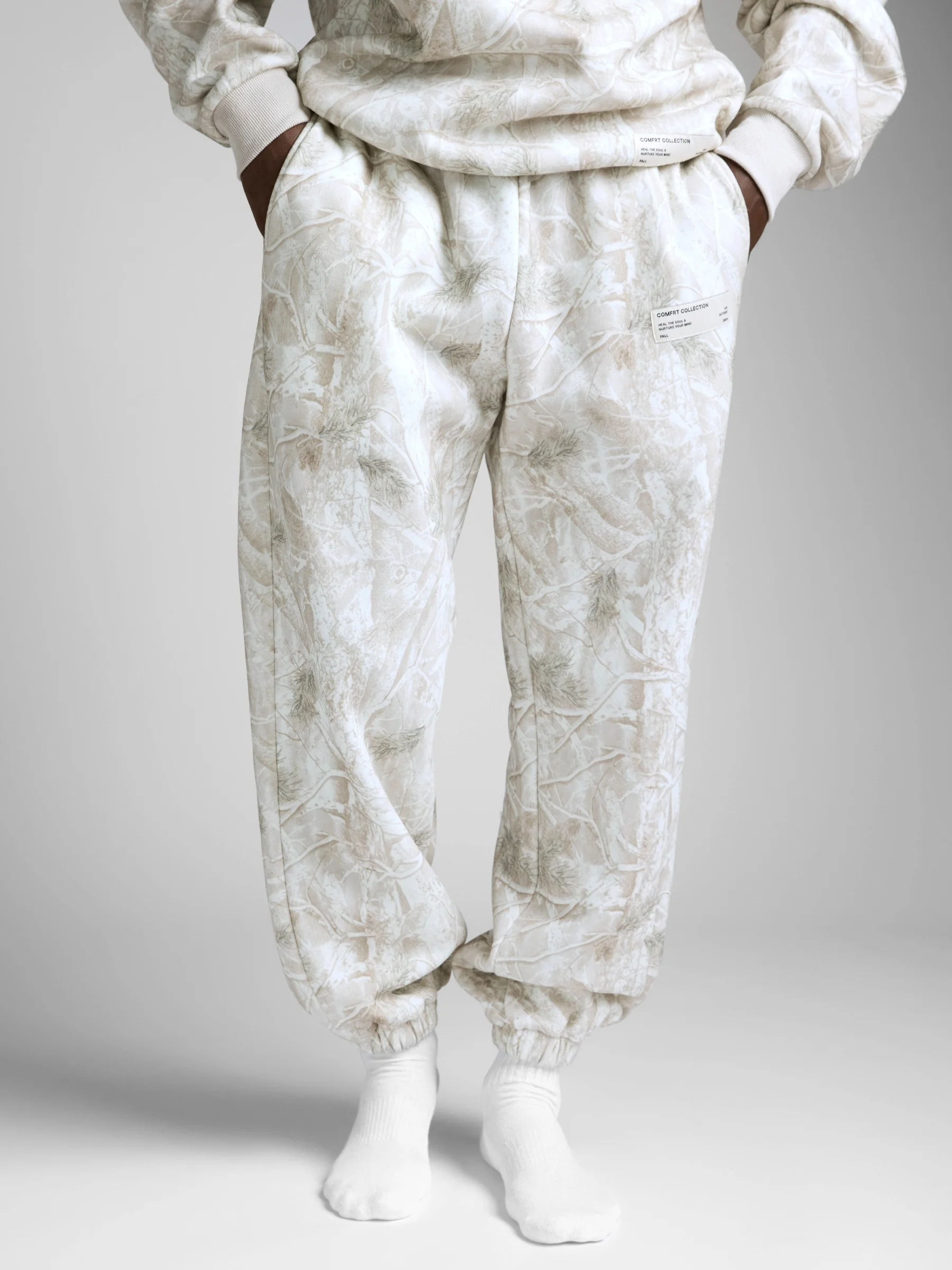 Camo Sweatpants - Image 10
