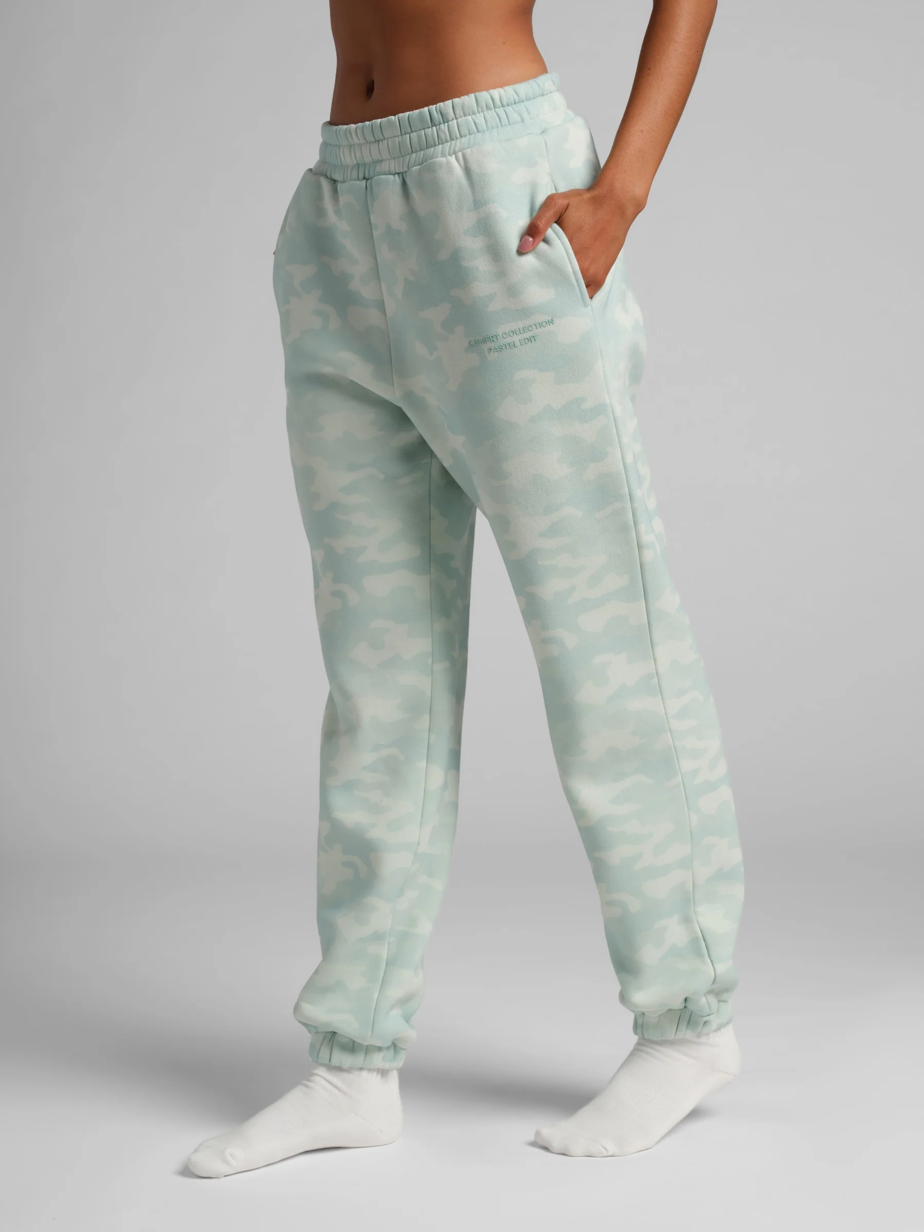Camo Sweatpants - Image 51
