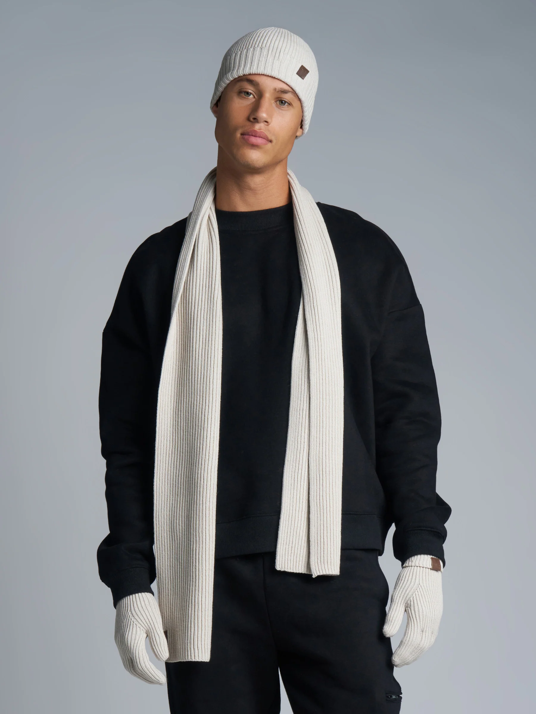 Winter Accessories Set - Image 9